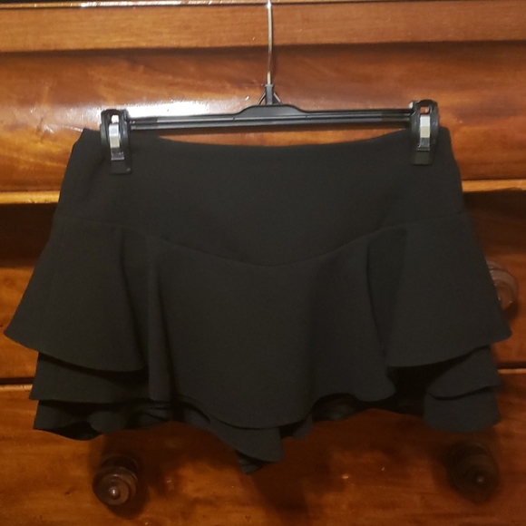 Zara Skort - Picture 2 of 2